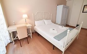 Barcolana Lodge - Hostel